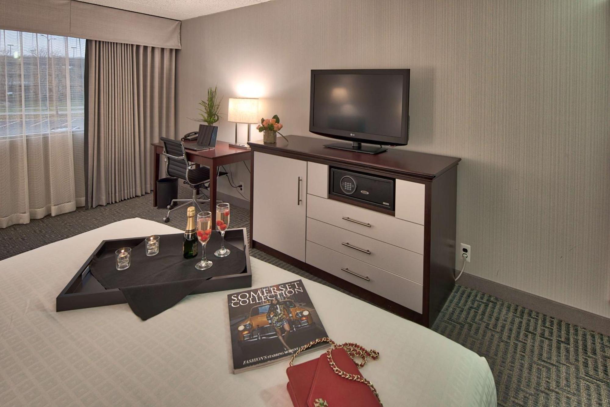 Somerset Inn Трой Экстерьер фото